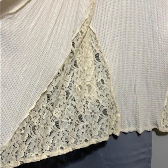 Lace cover up - Picture 2 of 4